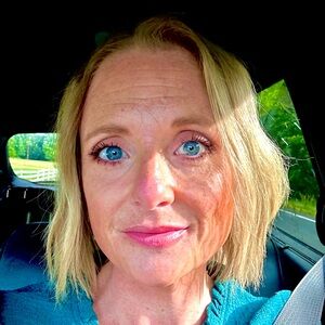 Meet your Posher, Jenn